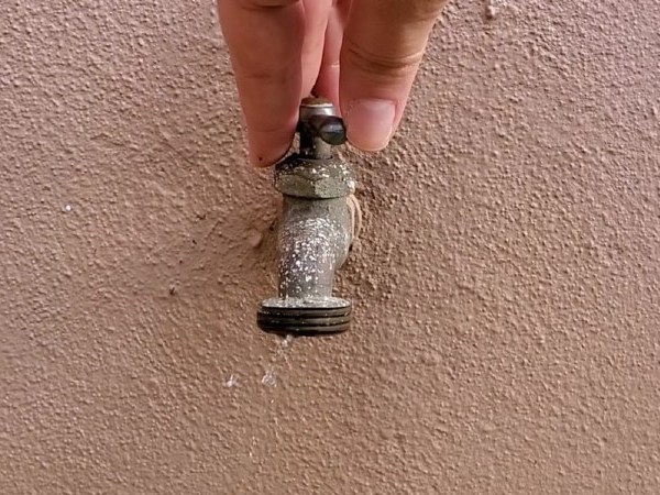 Acueductos atiende denuncia por falta de agua en  comunidad de&nbsp;Yabucoa