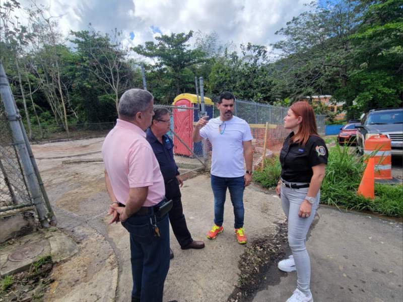 Atienden problema de desbordamiento de aguas usadas en comunidad Lomas de&nbsp;Ceiba